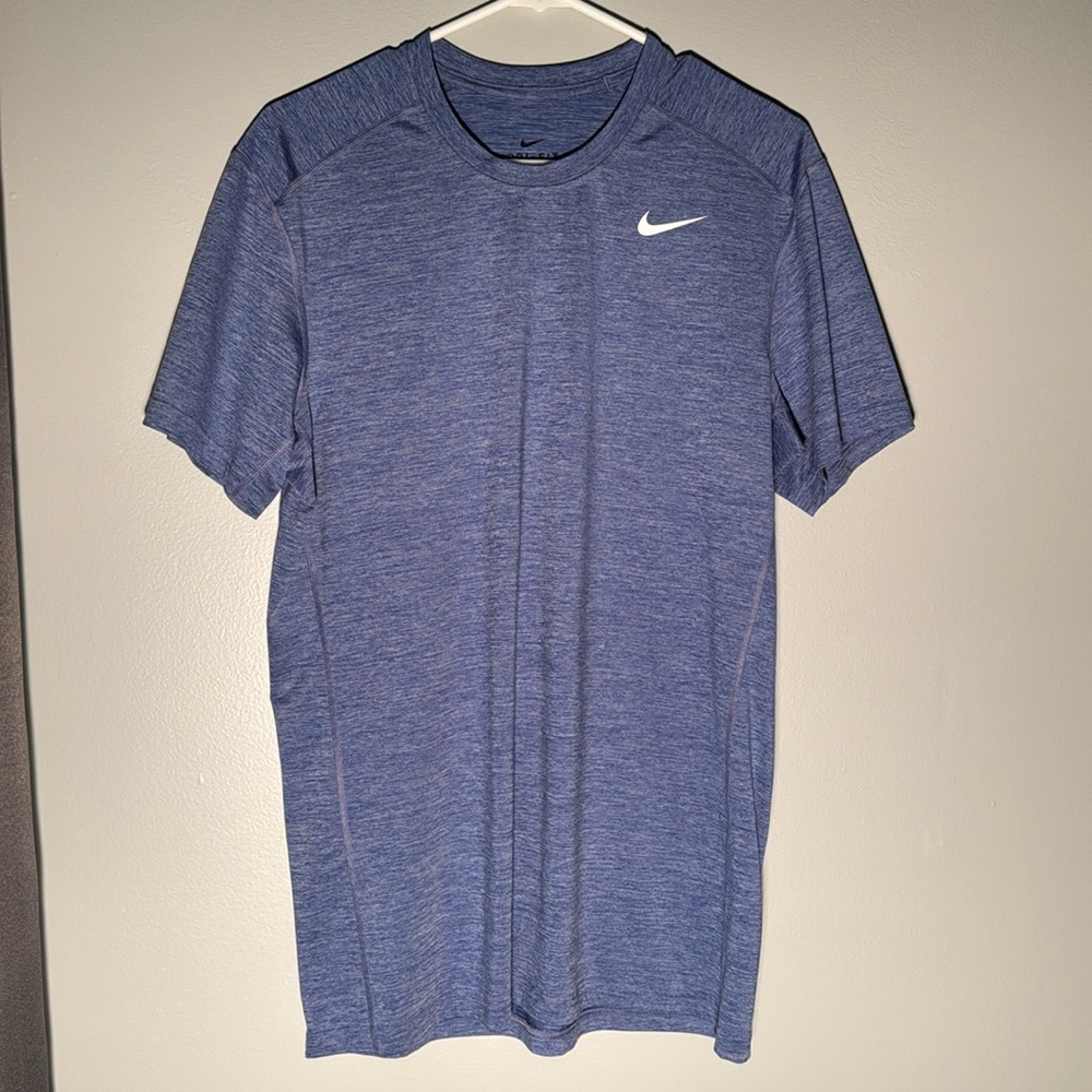Nike Men’s size Large Dri-Fit shirt.